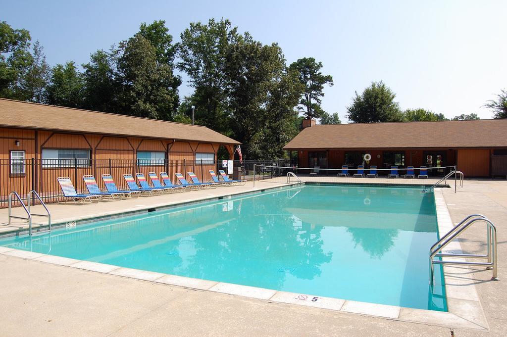 Forest Lake Camping Resort Cabin 18 Advance 외부 사진